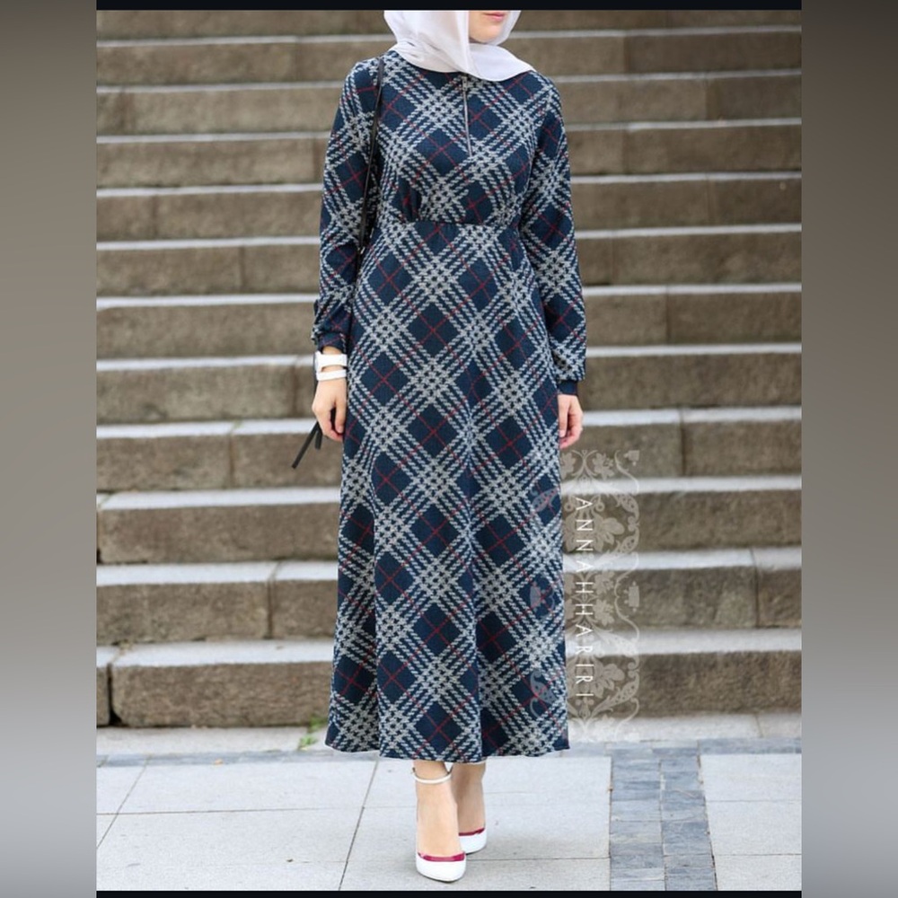 Annah Hariri abaya checkered maxi dress abaya size US12 preowned